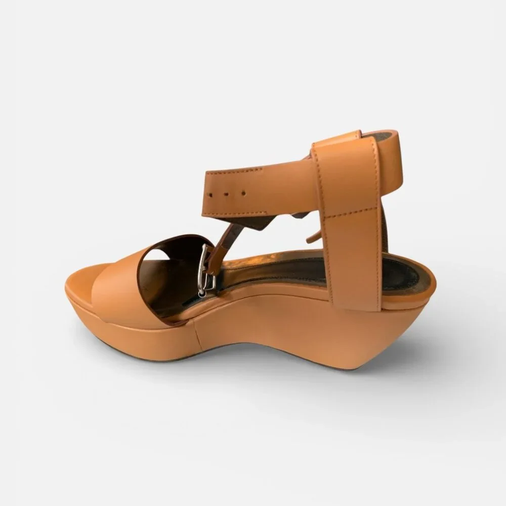Marni Strappy Sandal, Camel color, Size 39 - Picture 2 of 9
